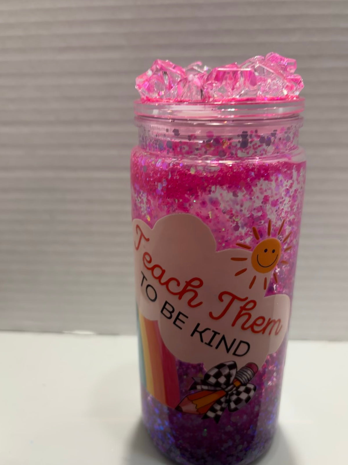 Snow globe tumbler